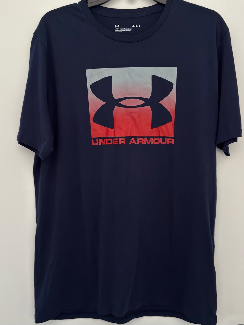 Under Armour Men's Navy Graphic Logo T-Shirt - Red Accent